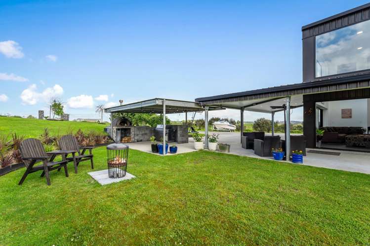 22 Runway Rise Dairy Flat_22