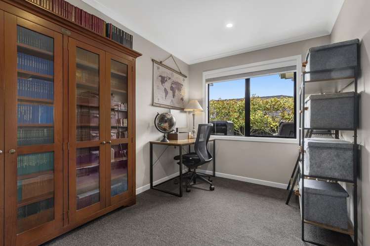 10 Benmore Crescent Pyes Pa_28