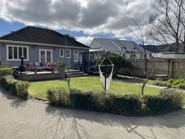 80 Waddington Drive Naenae_1