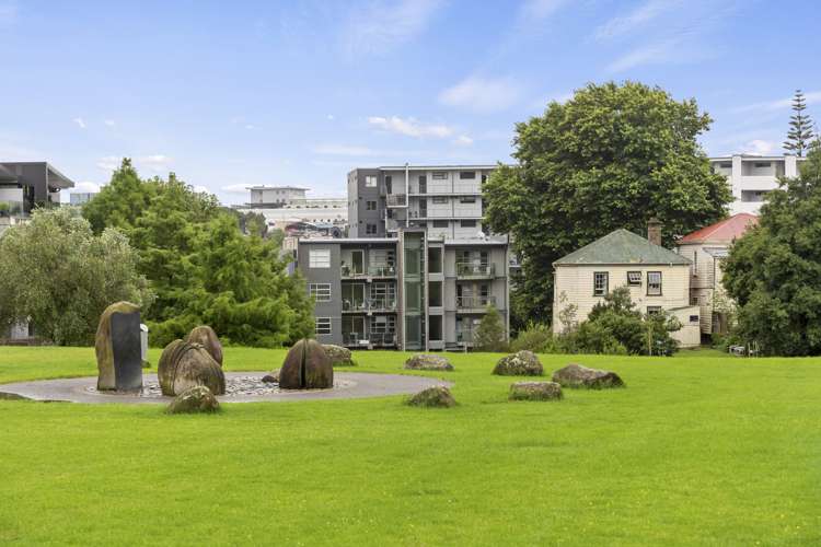 2c/15 Fleet Street Eden Terrace_11