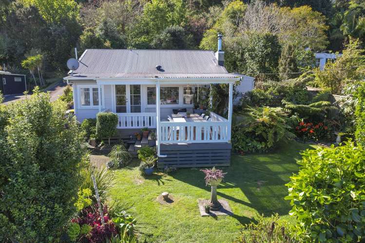 13 Trotter Avenue Waiomu_14