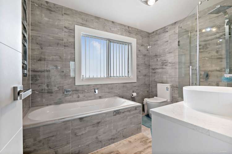 27 Mcquoids Road Flat Bush_13