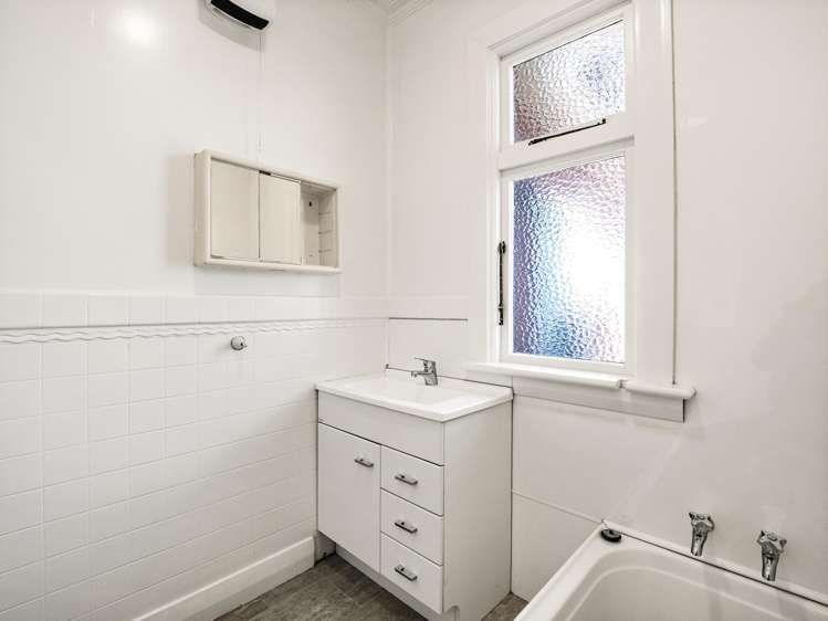 56 Gordon Road Mosgiel_17