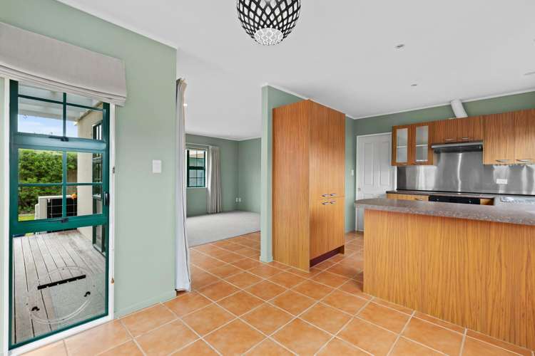 199 Frimley Oaks Frimley_8