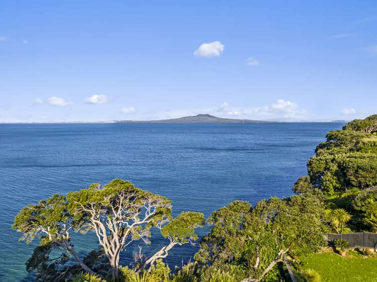 173 Beach Road Castor Bay_10