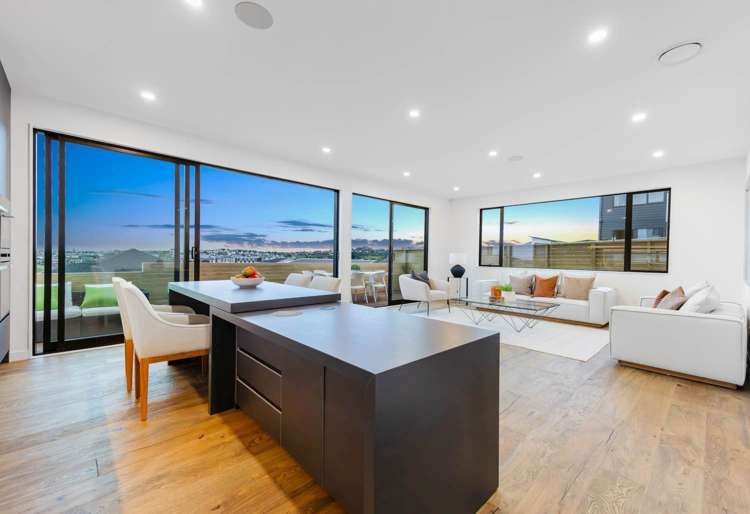 7 Pakirikiri Street Long Bay_5