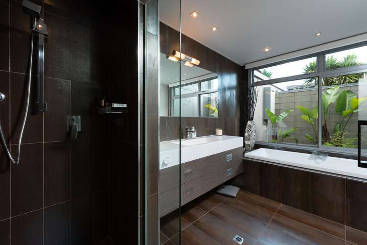 6 Hazel Terrace Otumoetai_17