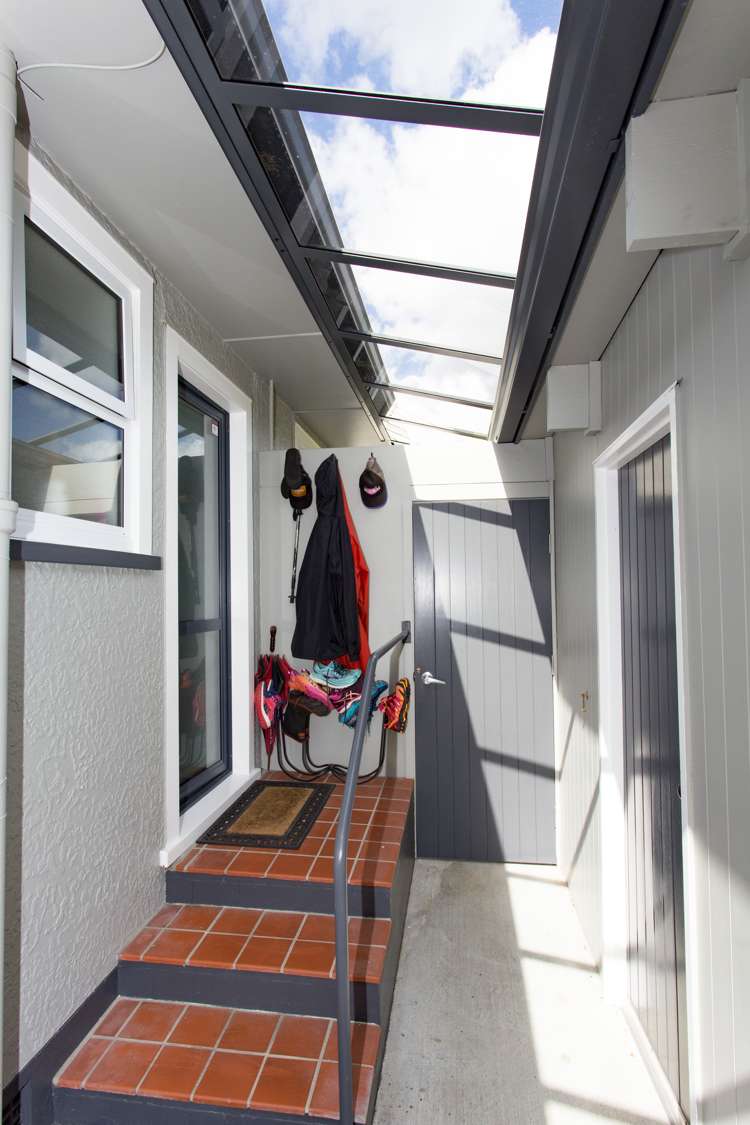 21 Great North Road Saint Johns Hill_11