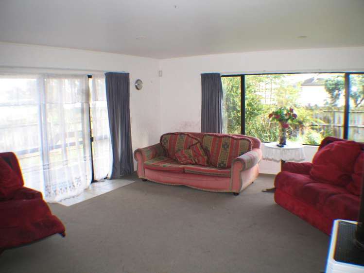 84 Burundi Avenue Clendon Park_5