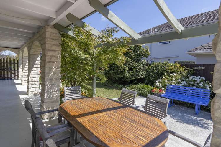 68 Lake Terrace Road Burwood_26