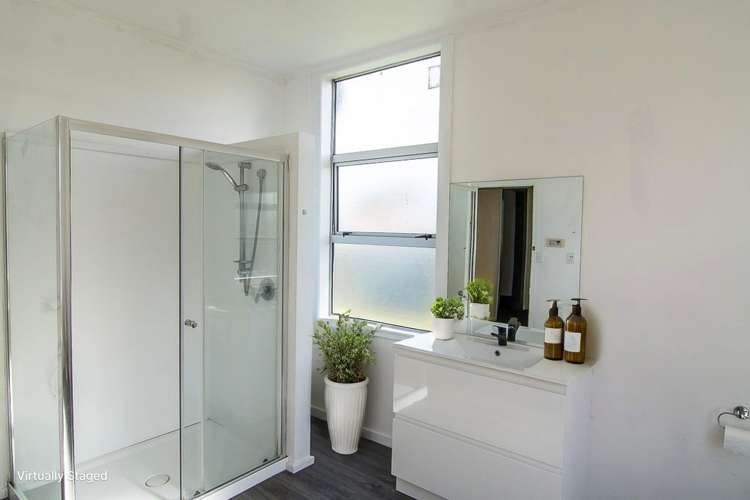 176 Glover Road Hawera_11