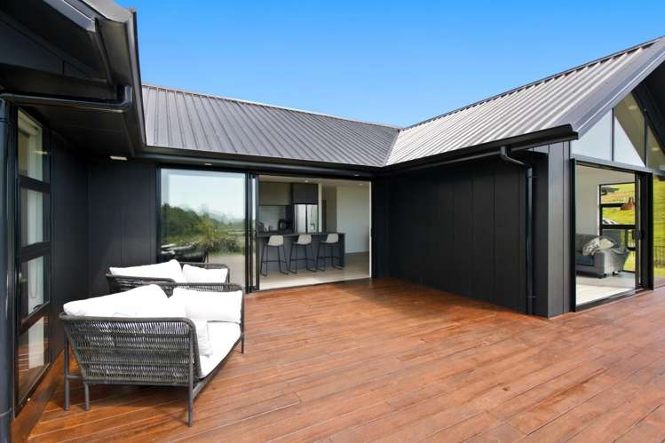 80 Clearview Road Lepperton_13