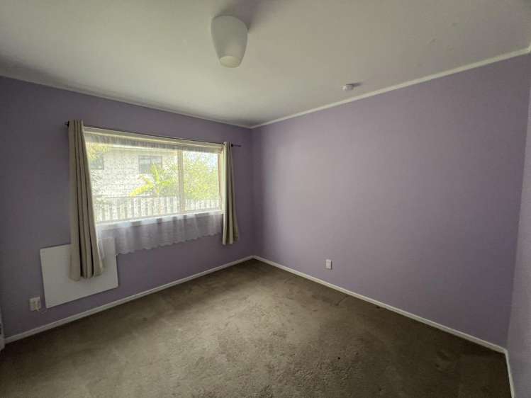 39A Brian Crescent Stanmore Bay_11