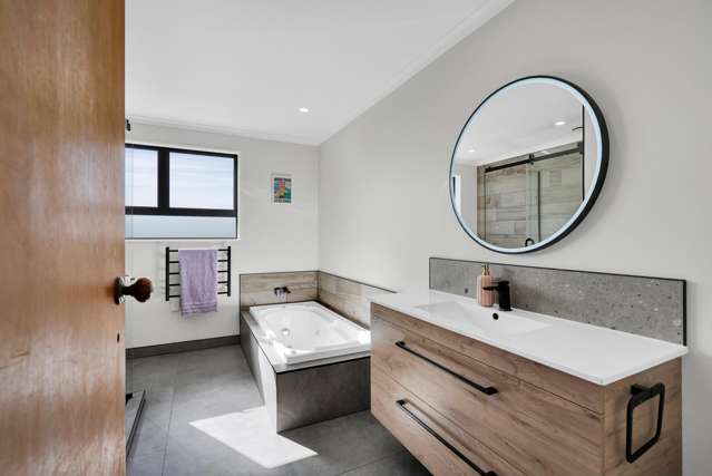 805 Richmond Road Lepperton_2