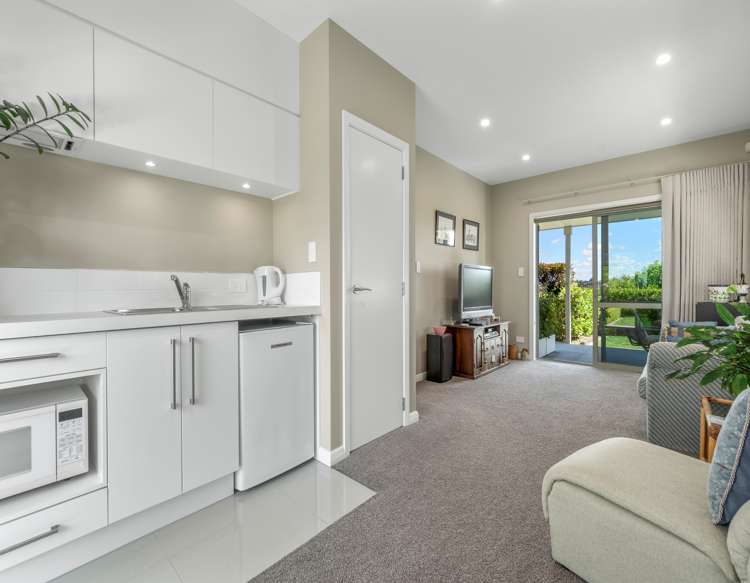 5 Edgecumbe Road Avenues_16
