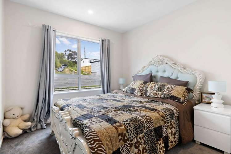 77 Joseph Street Flat Bush_10