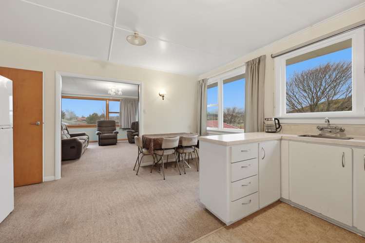 8 Bell Crescent_2