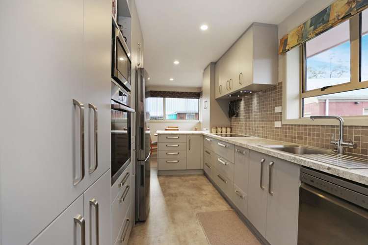 60 Alford Forest Road Allenton_13