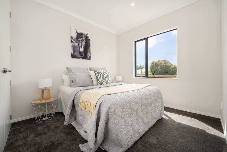 16a Glenmore Road Sunnyhills_14