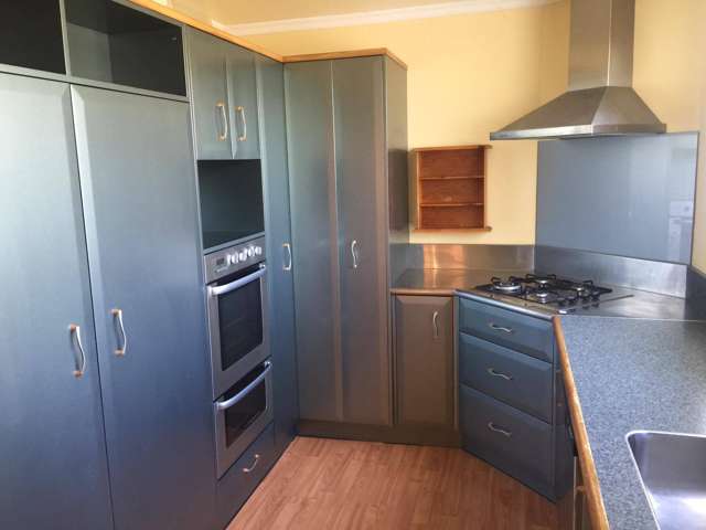 36 Barrow Street Bluff_2