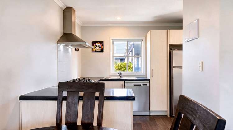 2/75 Cameron Road Hamilton East_4