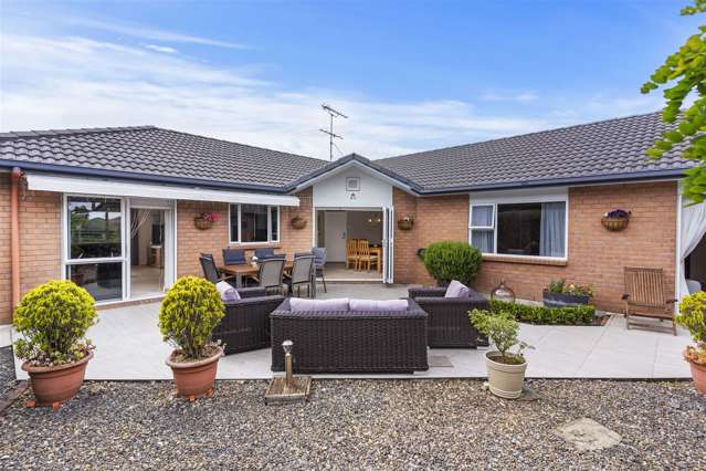 26 Chesterfield Way Orewa_2