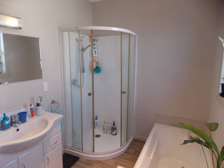 21 Rewa Street Takaro_6