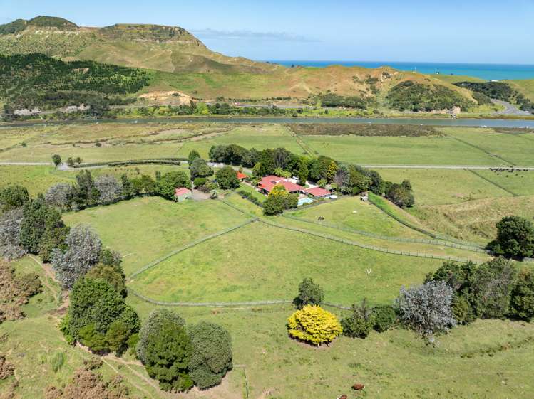 200 Fraser Smith Road Awakino_34