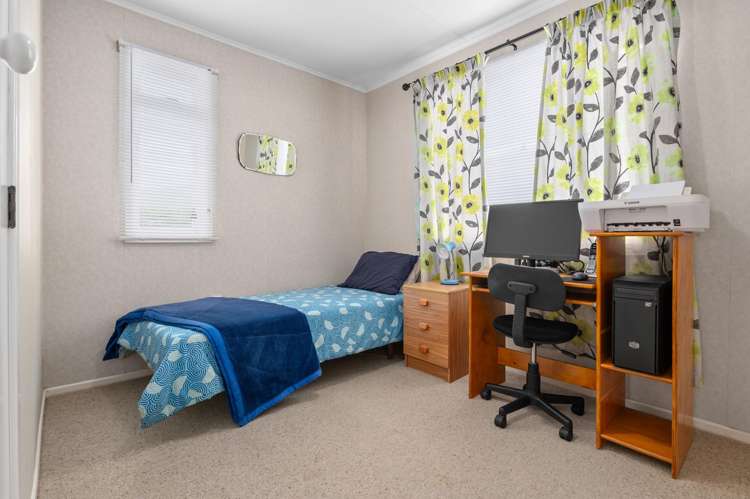 44 Macdonald Road Glenview_15