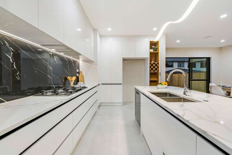 5 Tullymore Drive Flat Bush_6