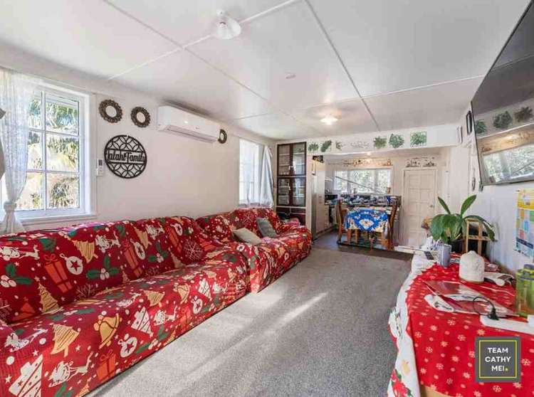 41 Churchill Avenue_5