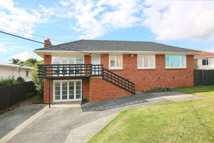 8 Castaing Crescent Te Atatu South_17