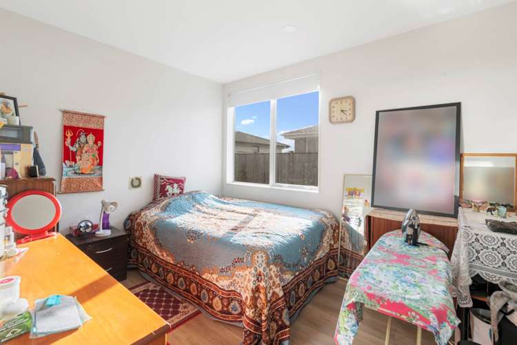 16 Biplane Street Takanini_12