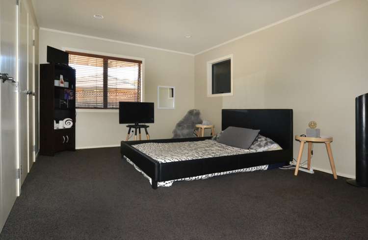 2 Knox Place Leamington_15