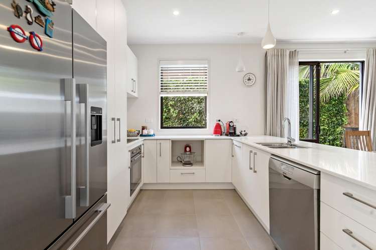 11B Castledine Crescent_4