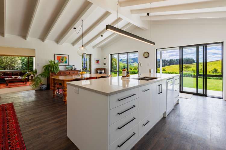 1137 Wimbledon Road Porangahau_14