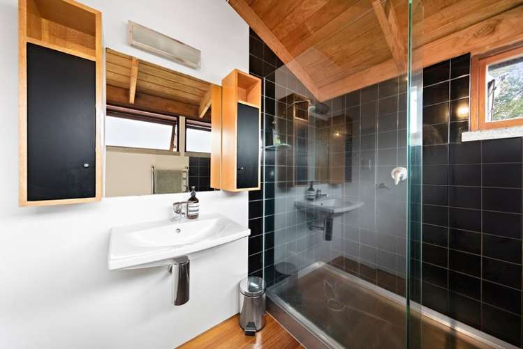 15a Saint Andrews Road Epsom_13