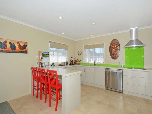 46 Sunstone Crescent Brown Owl_4