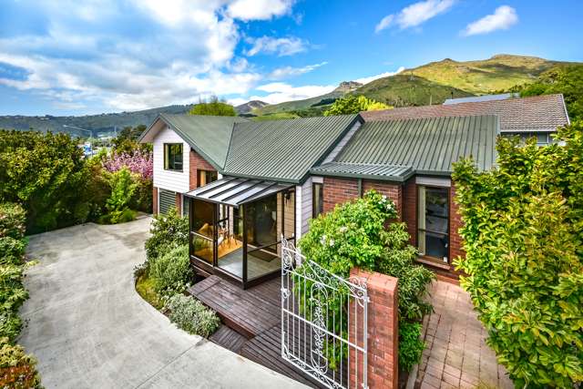 5 Avoca Valley Road Heathcote Valley_1