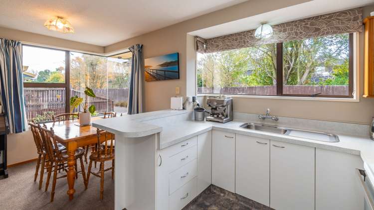 2/150 Riverlaw Terrace Saint Martins_6