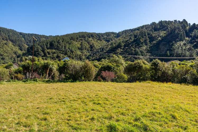 571 Port Underwood Road Whatamango Bay_8