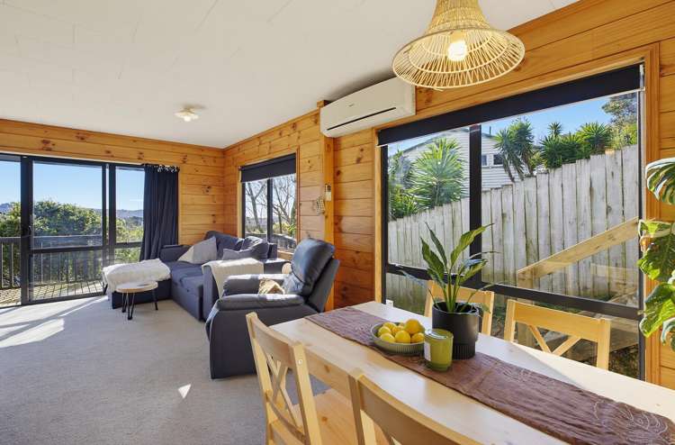32 Northumberland Street Cannons Creek_5