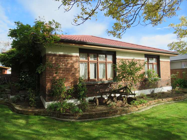 345 Herbert Street Windsor_1