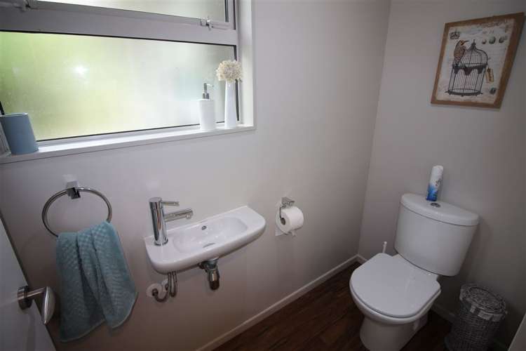 1736 Queen Charlotte Drive Anakiwa and Surrounds_20