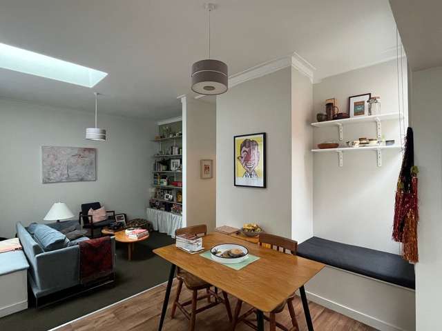 Charming 2 Bedroom Flat in Mount Victoria