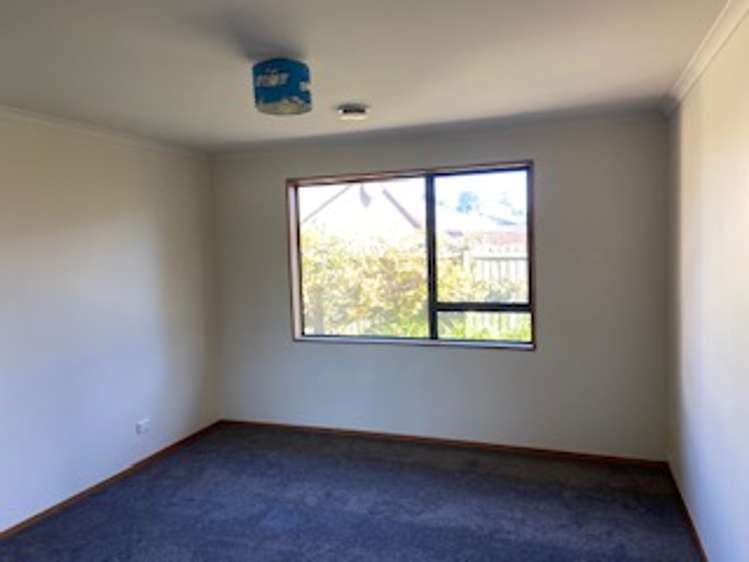 121 Pages Road Allenton_8