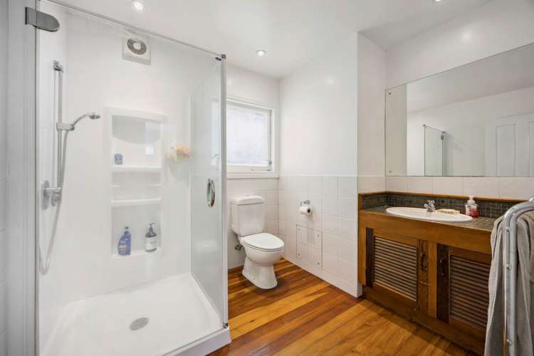 12 Raroa Terrace Waiatarua_13