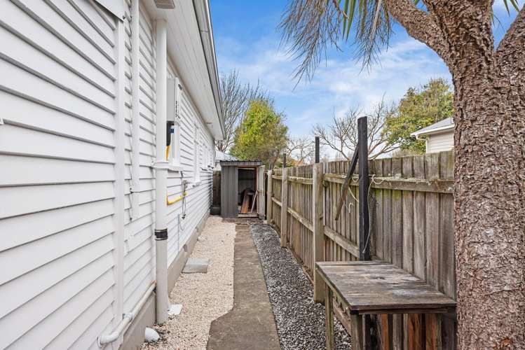 21 Tilford Street Woolston_14