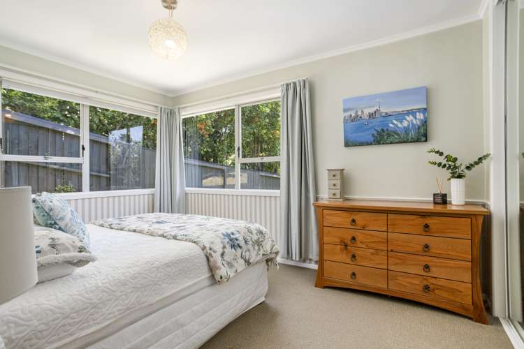 5 Hartles Place Mellons Bay_16