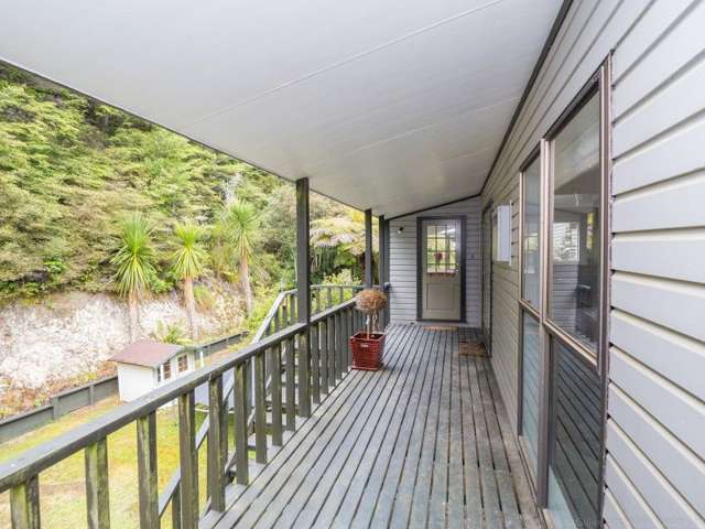 7c Tiniroa Grove Silverstream_2